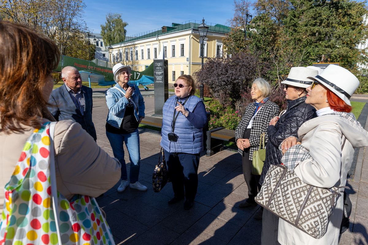 Праздничный культпоход для пенсионеров Нижнего Новгорода прошел в честь Дня пожилого человека