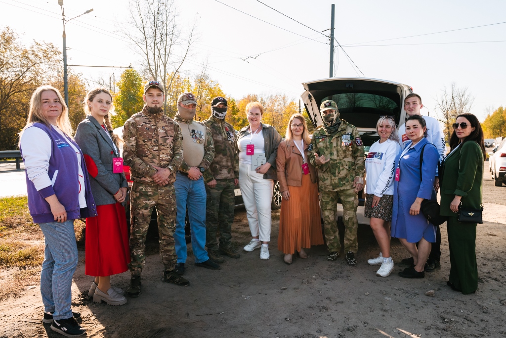 Нижегородские волонтеры передали еще один внедорожник участникам специальной военной операции