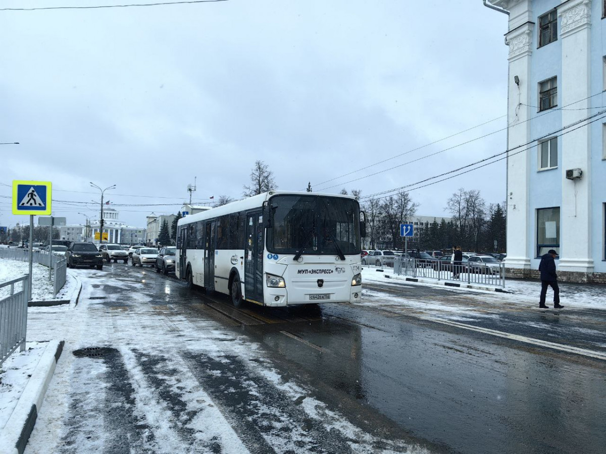 В Дзержинске на месяц раньше закончили реконструкцию участка проспекта Ленина и открыли по нему движение транспорта