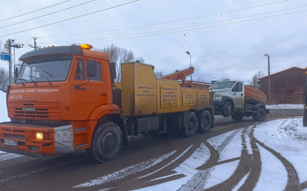 «Черного ассенизатора» поймали с поличным при сливе нечистот в ливневку на Усилова