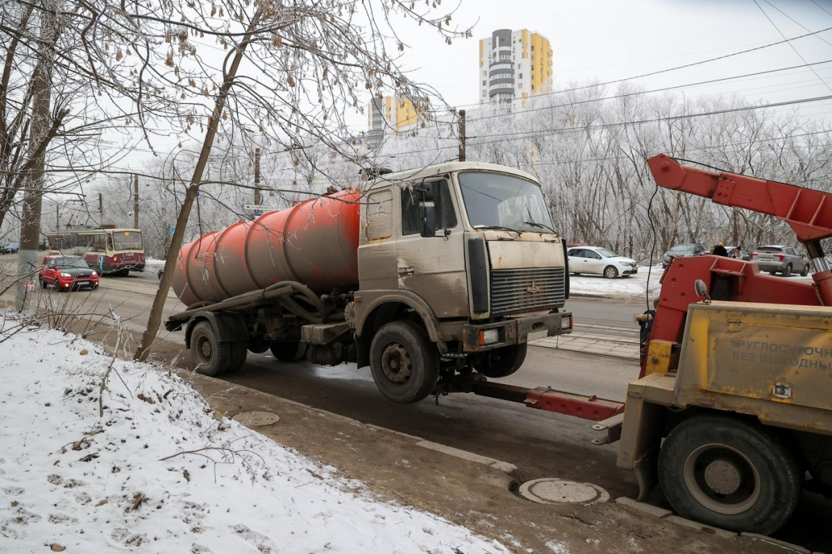 «Черного» ассенизатора снова поймали у реки Старка в Нижнем Новгороде