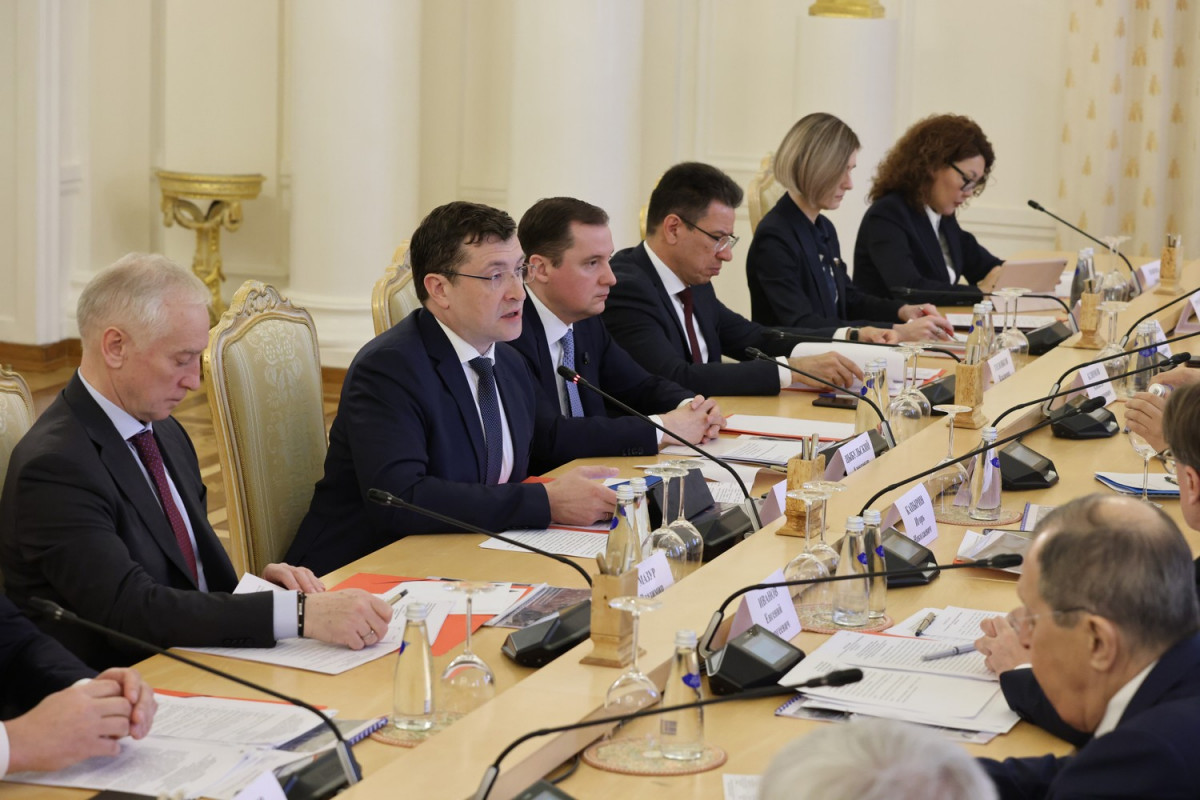 Никитин представил Лаврову предложения по упрощению переезда в Россию специалистов из недружественных стран